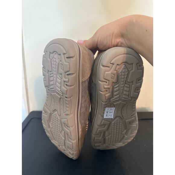 Mens Skechers Avillo Relaxed Fit Memory Foam Slip-on Loafer Shoes Khaki 7 y - Picture 6 of 6